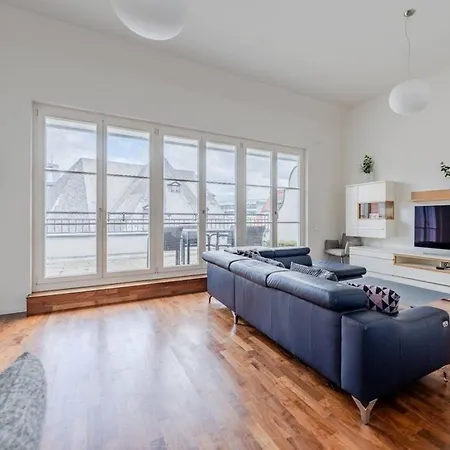 Elegant Penthouse - Alexanderplatz Apartment *